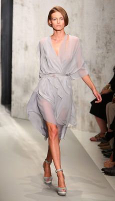   New-York Fashion Week. Donna Karan Spring 2010
