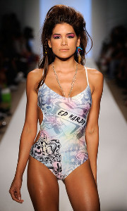 ?????? ??????? ???? ? ?????? ?????? ?????-???? 2010 - Mercedes-Benz Fashion Week Miami: Swimwear 2010. Ed Hardy