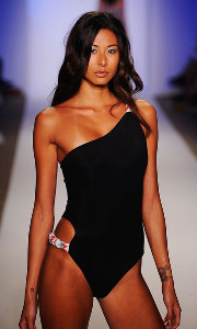 ?????? ??????? ???? ? ?????? ?????? ?????-???? 2010 - Mercedes-Benz Fashion Week Miami: Swimwear 2010. Mara Hoffman