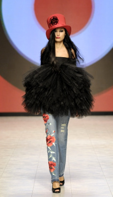 25-? ?????? ???? ? ????? - Ukrainian Fashion Week. ????????? ??????? ?????????? ?????-???? 2010